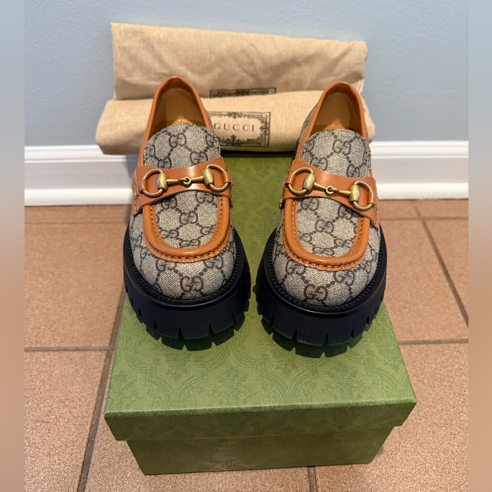 Gucci Supreme cord lux loafers size 35.5 new